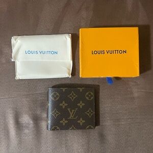 Louis Vuitton Men’s Trifold Wallet Card Holder Brown Monogram